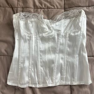 PRETTY LITTLE THING corset top